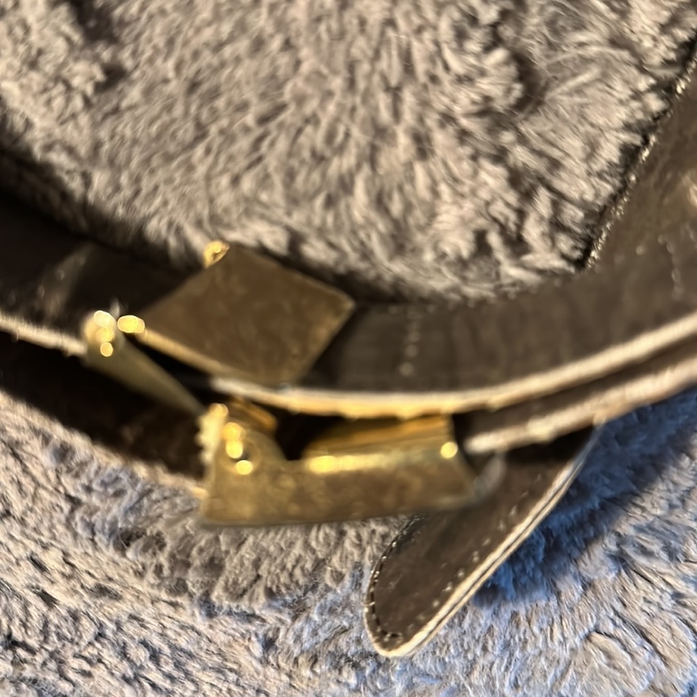 L.F.B. DIAMOND Genuine Snakeskin Beige Belt Pat.no.521596
Condition good - Picture 7 of 7